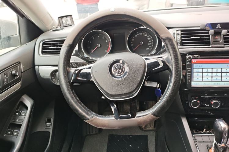 Used Volkswagen Sagitar 2015 1.6L Automatic Comfort Model