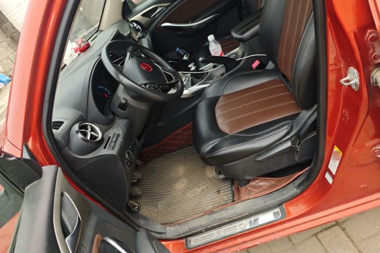 Used BYD Song 2017 Gaishi Upgrade Edition 1.5TI Manual Elite Model
