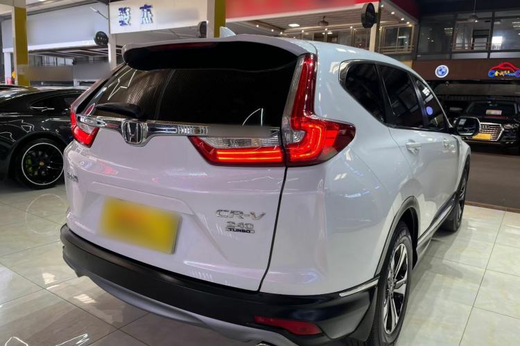 Used Honda CR-V 2017 240TURBO CVT Front-Wheel Drive Fashion Edition