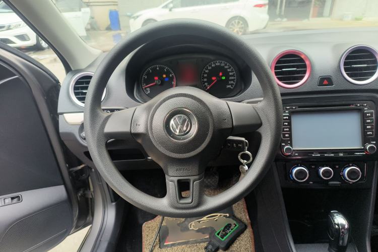 Used Volkswagen Jetta 2015 Value Edition 1.6L Automatic Fashion Version
