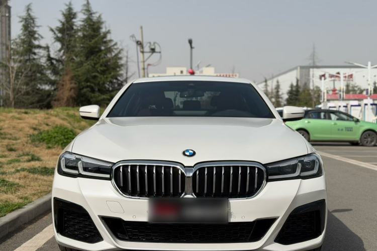 Used BMW 5 Series 2022 Restyled 525Li M Sport Package Exterior 1