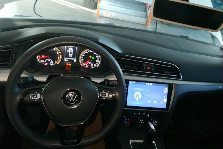 Used Volkswagen Lamando 2019 230TSI DSG Fashion Edition China V Standard