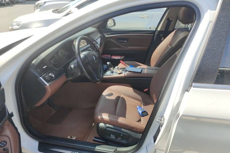 Used BMW 5 Series 2015 520i Elegant Edition Left Front Seat