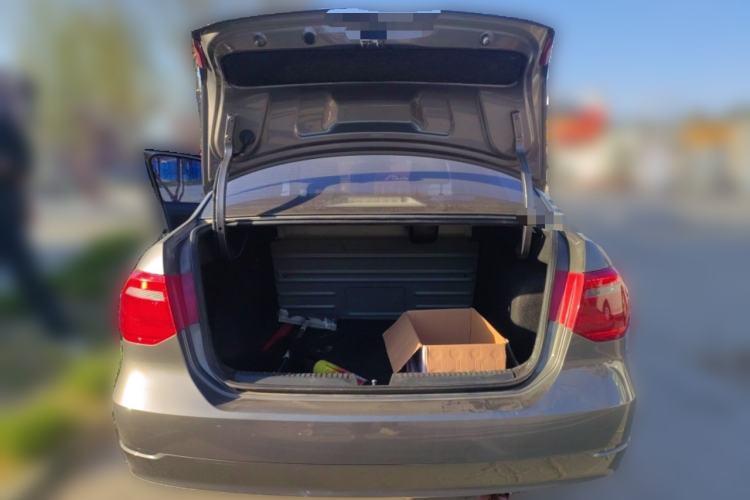 Used Volkswagen Jetta 2013 1.6L Manual Fashion Edition