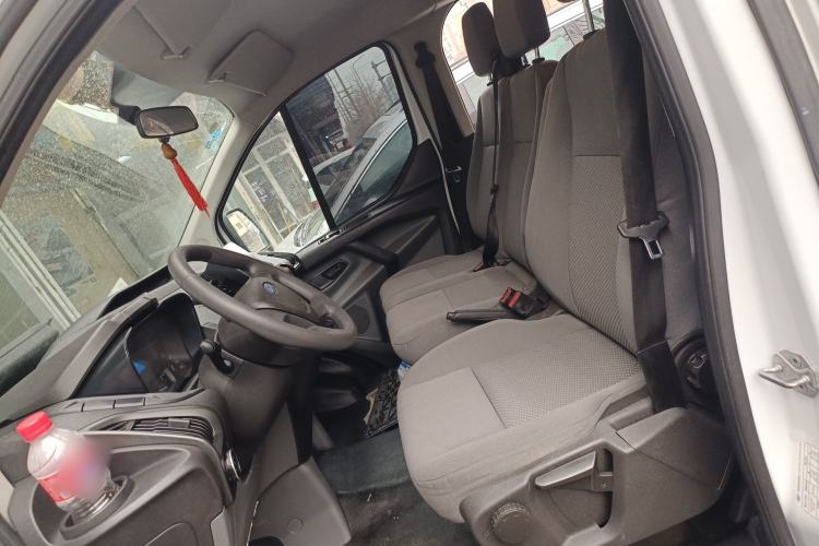 Used Ford Transit 2017 2.0T Diesel Multi-Function Commercial Vehicle Short Wheelbase Mid-Roof China V Standard
