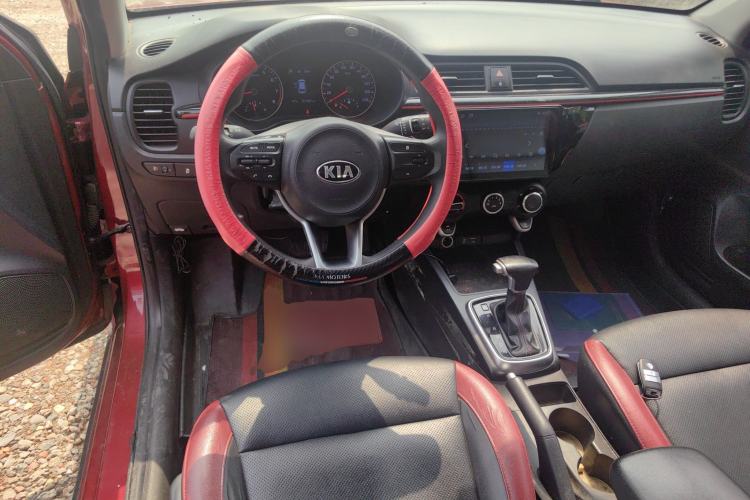 Used Kia KX Cross 2017 1.4L AT GLS
