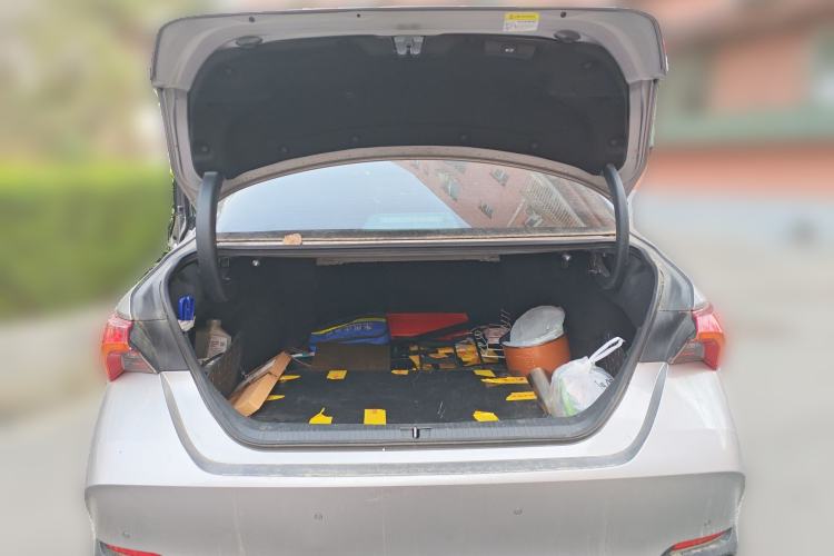 Used Toyota Avalon 2019 Dual-Engine 2.5L Luxury Edition China VI Standard