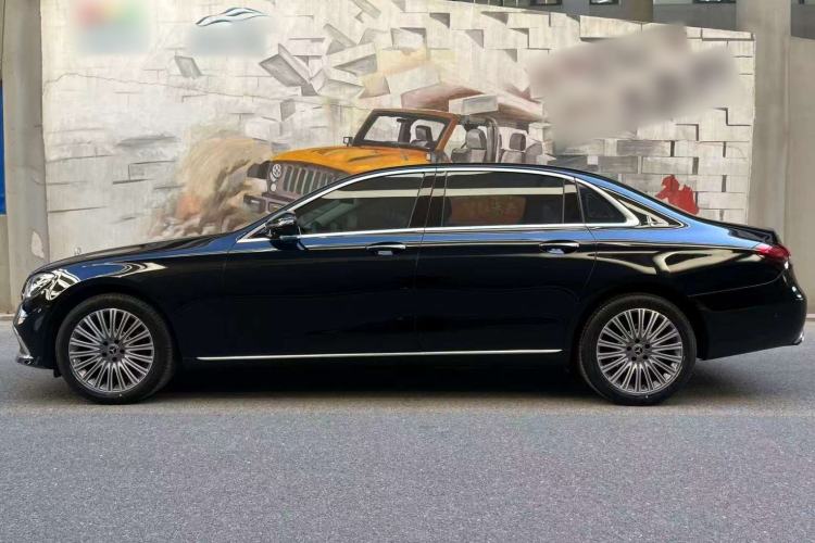 Used Mercedes-Benz E-Class 2023 Updated E 300 L Fashion Edition
