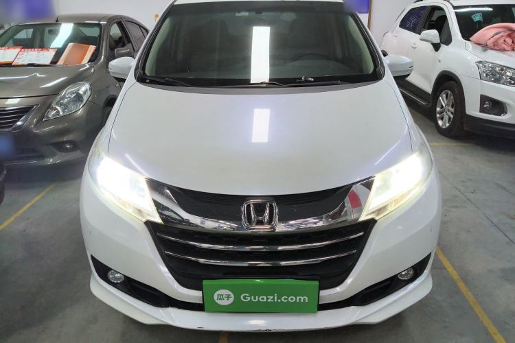 Used Honda Odyssey 2015 Revised 2.4L Luxury Edition Front