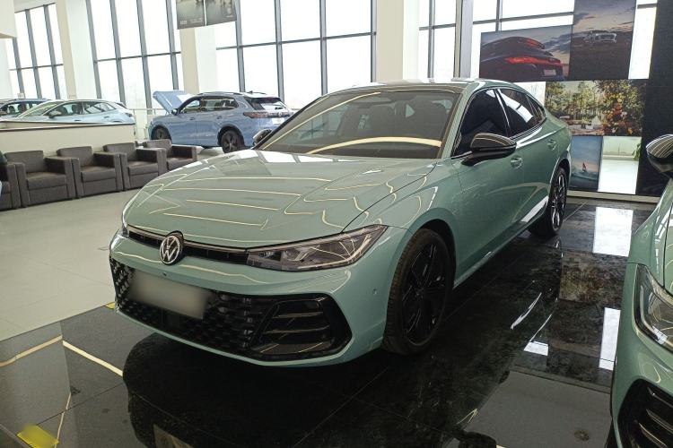 Used Volkswagen Passat 2025 Pro 380TSI Starry Dragon Luxury Edition
