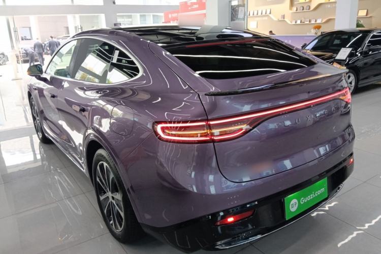 Used Hima Luxeed R7 2025 Range-Extended Version 251 km Max Exterior 2