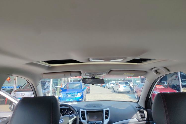 Used CHANGAN CS35 2016 1.6L Manual Luxury Model China V Standard
