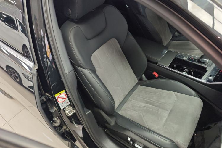 Used Audi A6L 2024 40 TFSI Luxury Dynamic Edition

