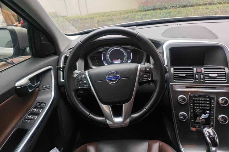 Used Volvo XC60 2016 T5 AWD Smart Drive Edition