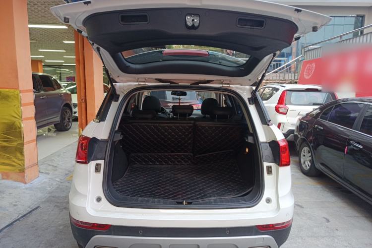 Used Haval H6 Coupe 2015 Blue Label 2.0T Manual Two-Wheel-Drive Elite Model Trunk