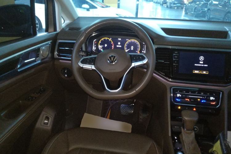 Used Volkswagen Viloran 2020 330TSI Luxury Edition