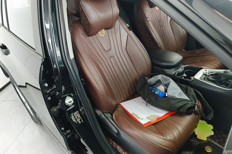 Used Toyota Wildlander 2022 2.0L CVT Two-Wheel Drive Leading Edition Right Front Seat