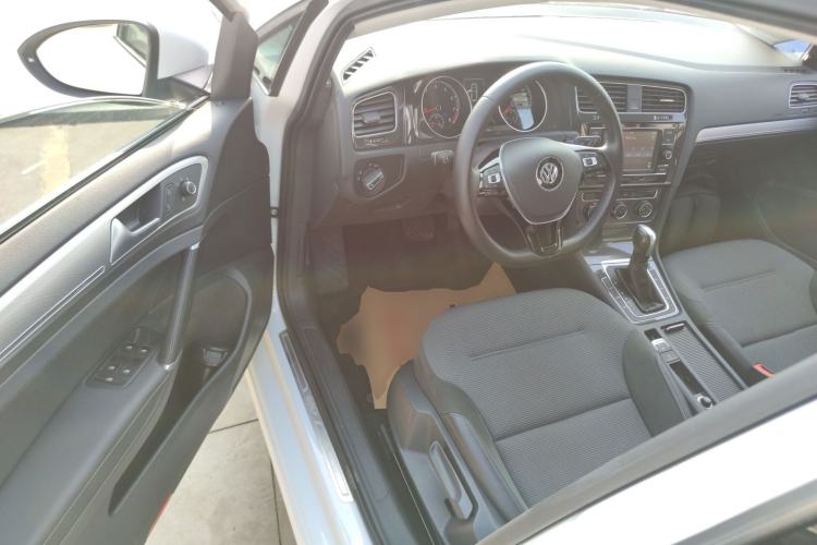 Used Volkswagen Golf 2018 1.6L Automatic Comfort Model