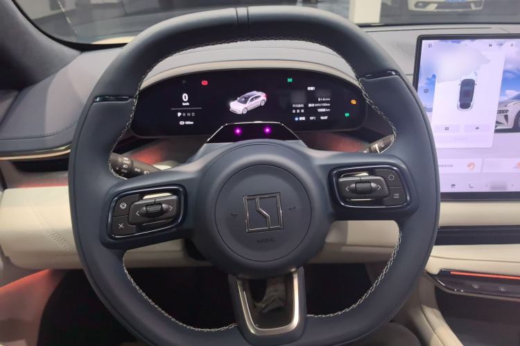 Used Zeekr 001 2025 WE Edition 95 kWh All-Wheel Drive Steering Wheel