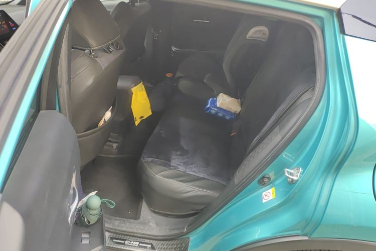 Used Toyota C-HR 2018 2.0L Leading Edition China V-standard Left Rear Seat