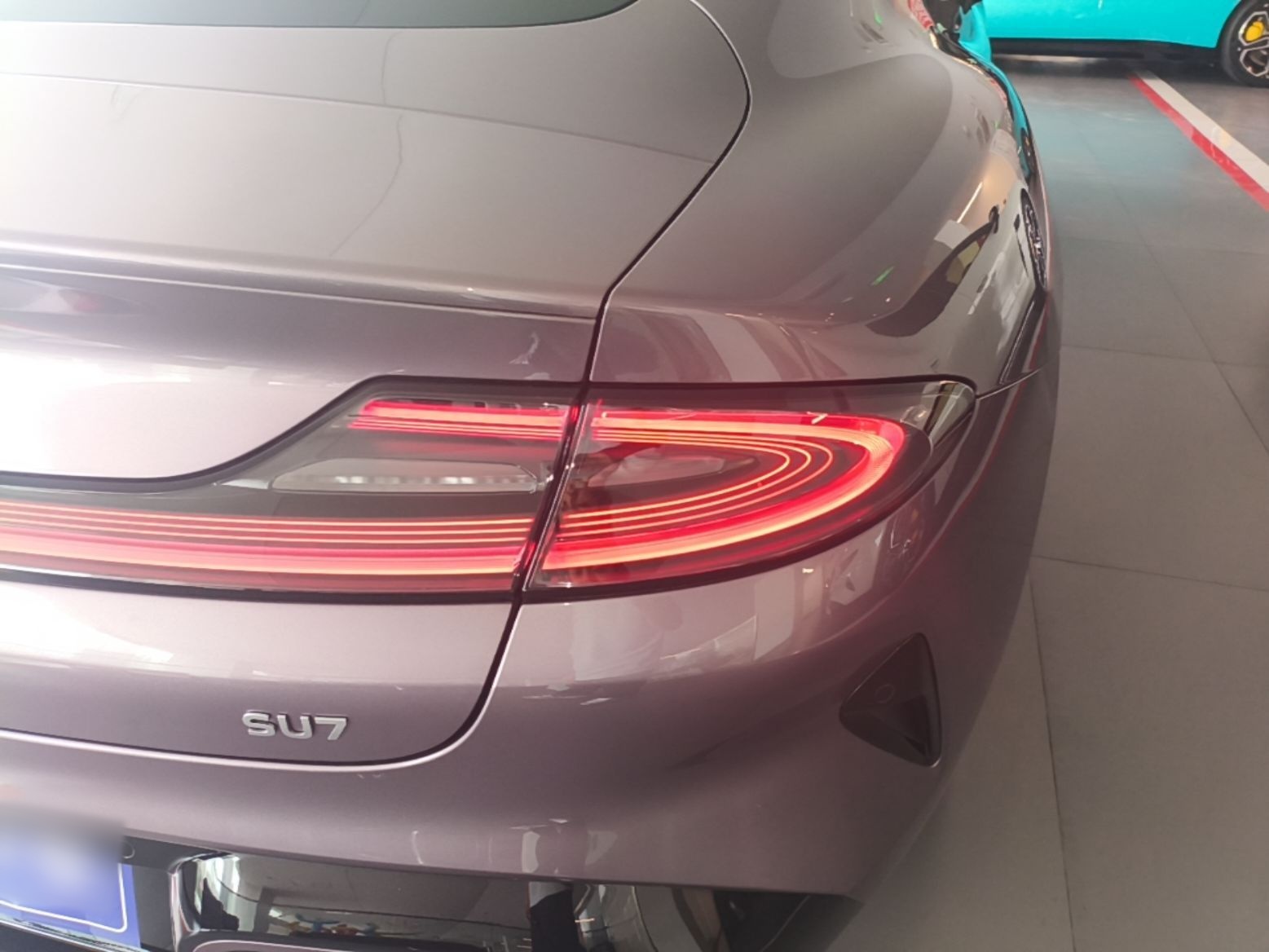 Xiaomi Auto SU7 2024 Rear-Drive Ultra-Long Range Advanced Pro-Level Intelligent Driving Version — снимка 9