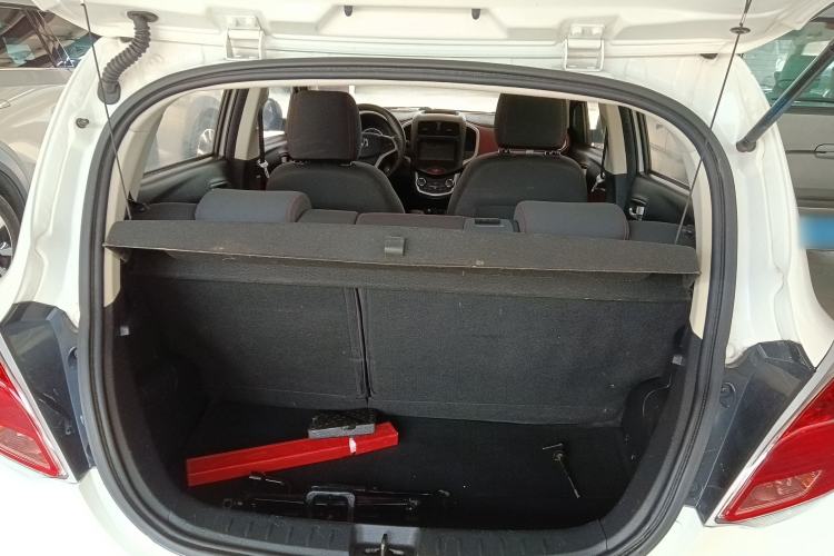 Used CHANGAN Benni 2015 1.4L IMT Prestige Model China V Standard Trunk