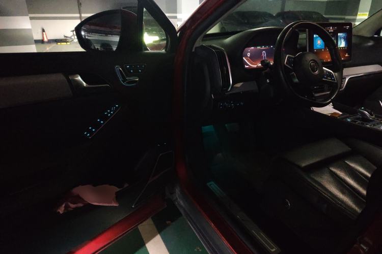 Used BYD Tang New Energy 2018 DM 2.0T All-Wheel Drive Smart Connect Elite 7-Seater China V Emission Standard Driver Seat