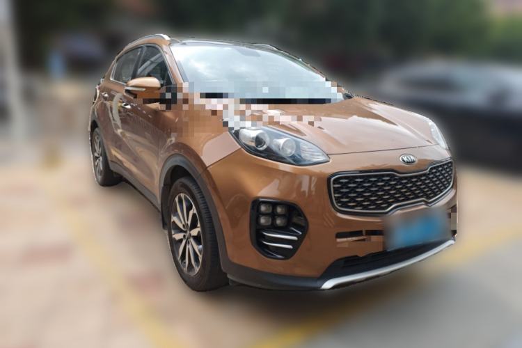 Used Kia KX5 2016 1.6T Automatic Two-Wheel Drive DLX Front Right 45 Deg