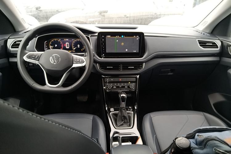 Used Volkswagen Tharu 2025 NewRui 300TSI Prestige Edition