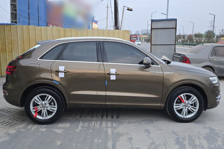 Used Audi Q3 2015 30 TFSI Comfort Model Exterior 4