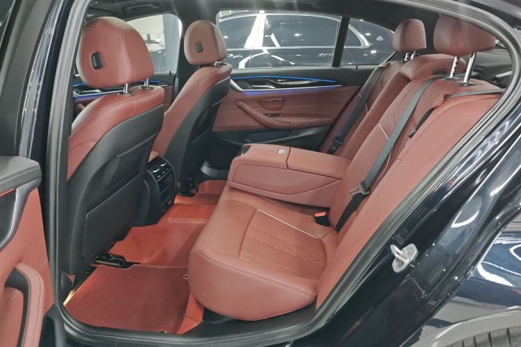 Used BMW 5 Series 2022 Second Facelift 525Li M Sport Package