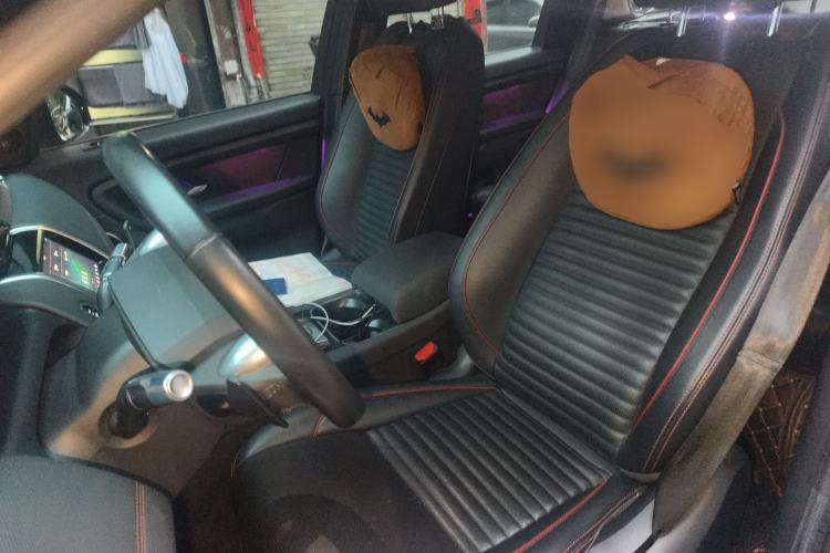 Used Land Rover Discovery Sport 2021 249 PS R-Dynamic S Performance Edition Left Front Seat