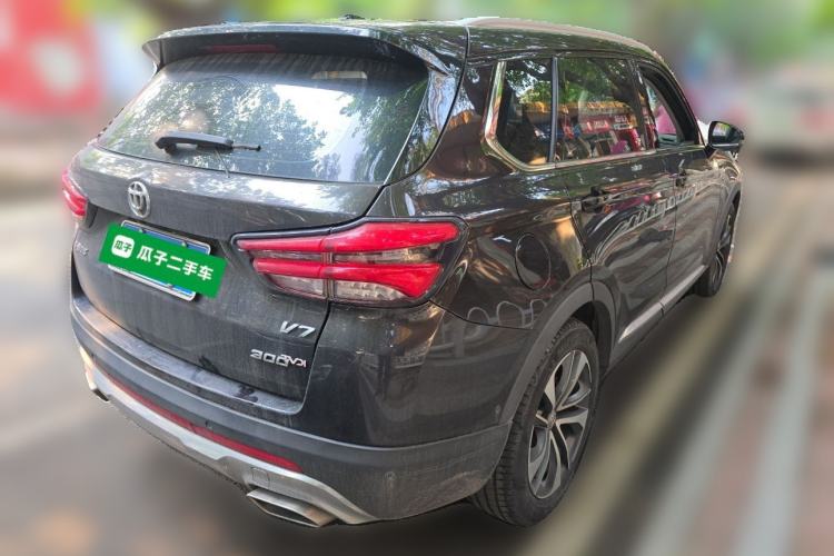 Used Brilliance V7 2019 300T Automatic Flagship Model 5 Seats
