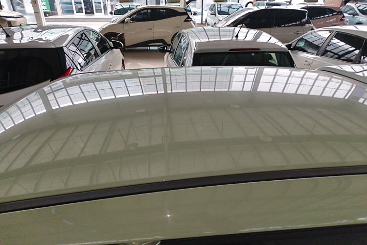 Used ORA White Cat 2022 Xiaoyue Mao Edition 360 km Luxury Model Lithium NMC