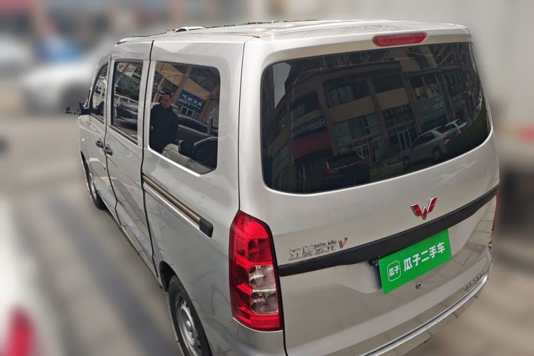 Used Wuling Hongguang V 2022 1.5L Jingqu Version Hydraulic Power Steering LAR