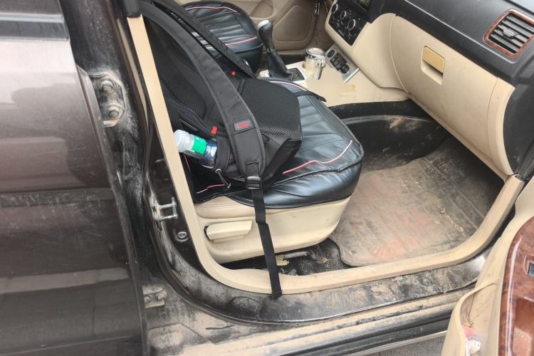 Used Dongfeng Fengon 330 2016 1.5L Manual Enjoyment Model DK15