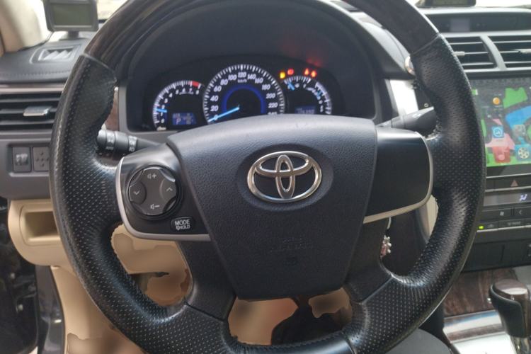 Used Toyota Camry 2015 2.0G Premier Edition
