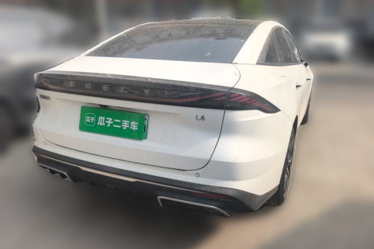 Used Geely Galaxy L6 2023 125km Starship
