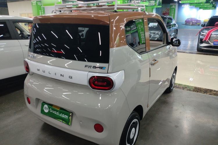 Used Wuling Hongguang MINIEV 2024 3rd Generation 215km Youth Edition Rear Right 45 Deg
