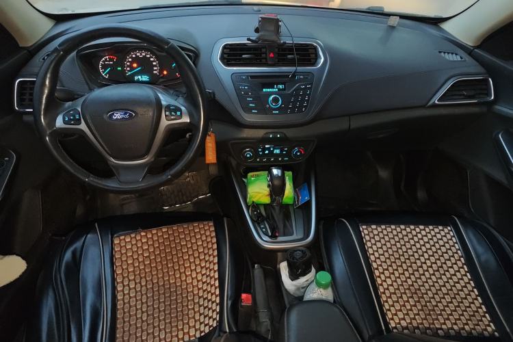 Used Ford Escort 2015 1.5L Automatic Fashion Model