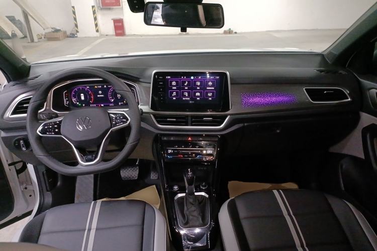 Used Volkswagen T-ROC 2025 Facelift Model 2 300TSI DSG Two-Wheel Drive Chenguang Edition Center Console