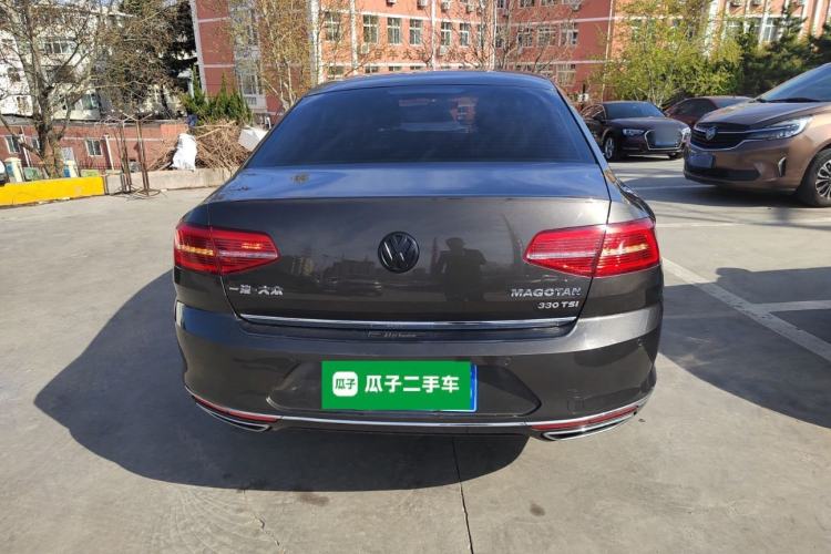 Used Volkswagen Magotan 2018 Facelift 330TSI DSG Luxury Model Rear