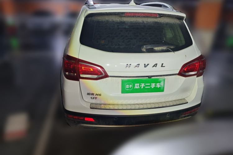 Used Haval H6 2015 Revised Version Sport Edition 1.5T Manual Transmission Two-Wheel Drive Elite Grade Rear