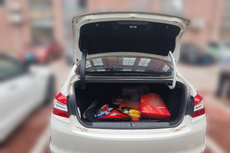 Used Peugeot 408 2014 1.8L Automatic Luxury Edition Trunk