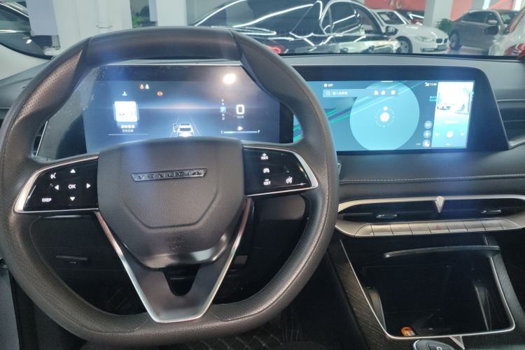 Used Venucia V 2021 260T Idol Edition
