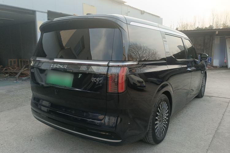 Used Zeekr 009 2022 WE Edition
