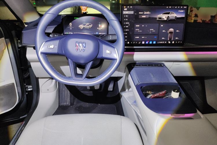 Used Buick L7 2025 Model Luxury Edition