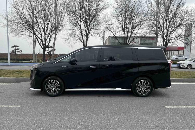 Used GAC Trumpchi M8 2024 Master Series 400T Prestige Edition
