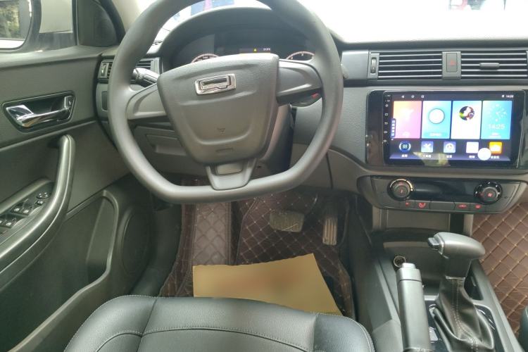 Used Qoros 3 2018 Sedan 1.6L Automatic Leading Model Steering Wheel