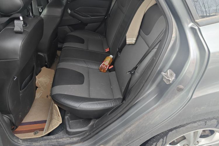 Used Ford Focus 2012 Sedan 1.6L Automatic Fashion Edition